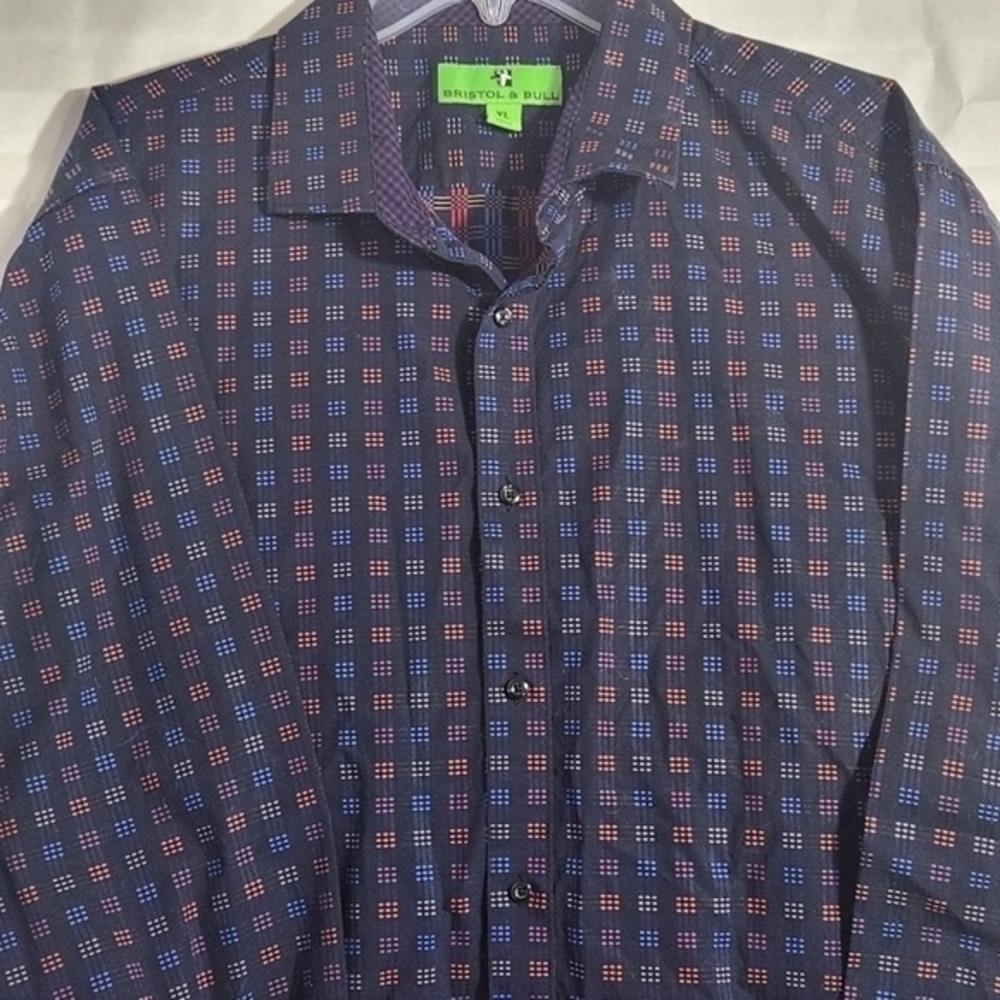 Bristol & Bull Patterned Button Down Size XL P2P 25" Length 33"‎  Sleeves 26.5"